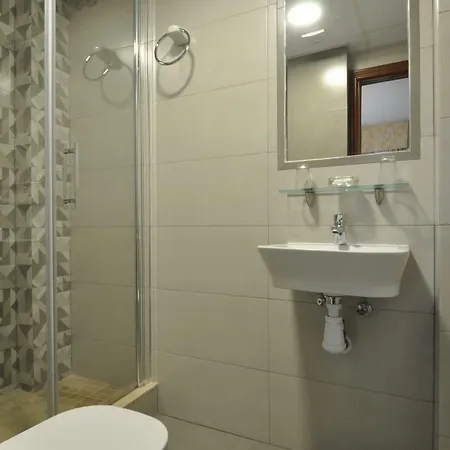Almanzor Guest house